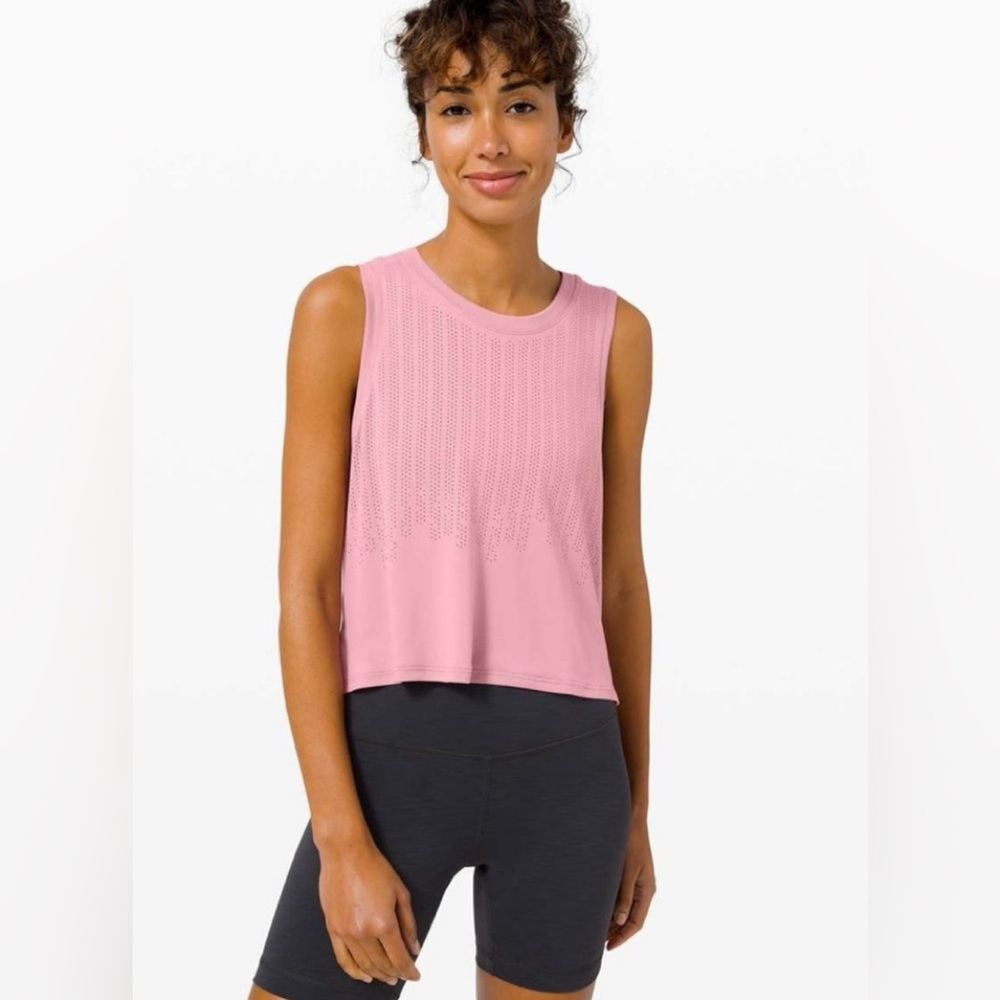 Lululemon Train to Be Tank
Pink Taupe 6